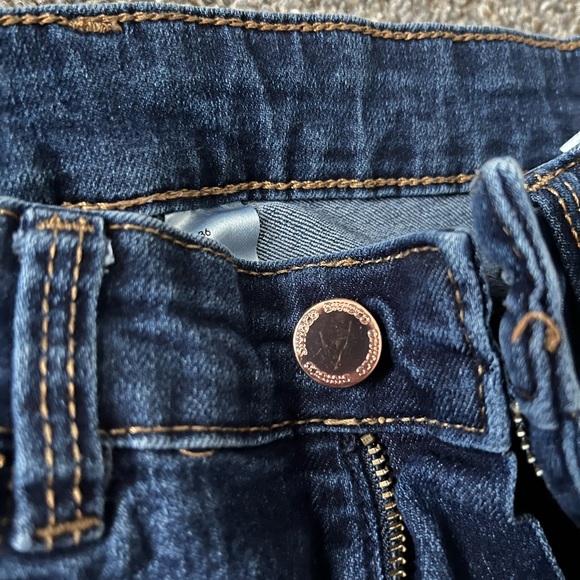 EUC Jeans - Picture 2 of 6